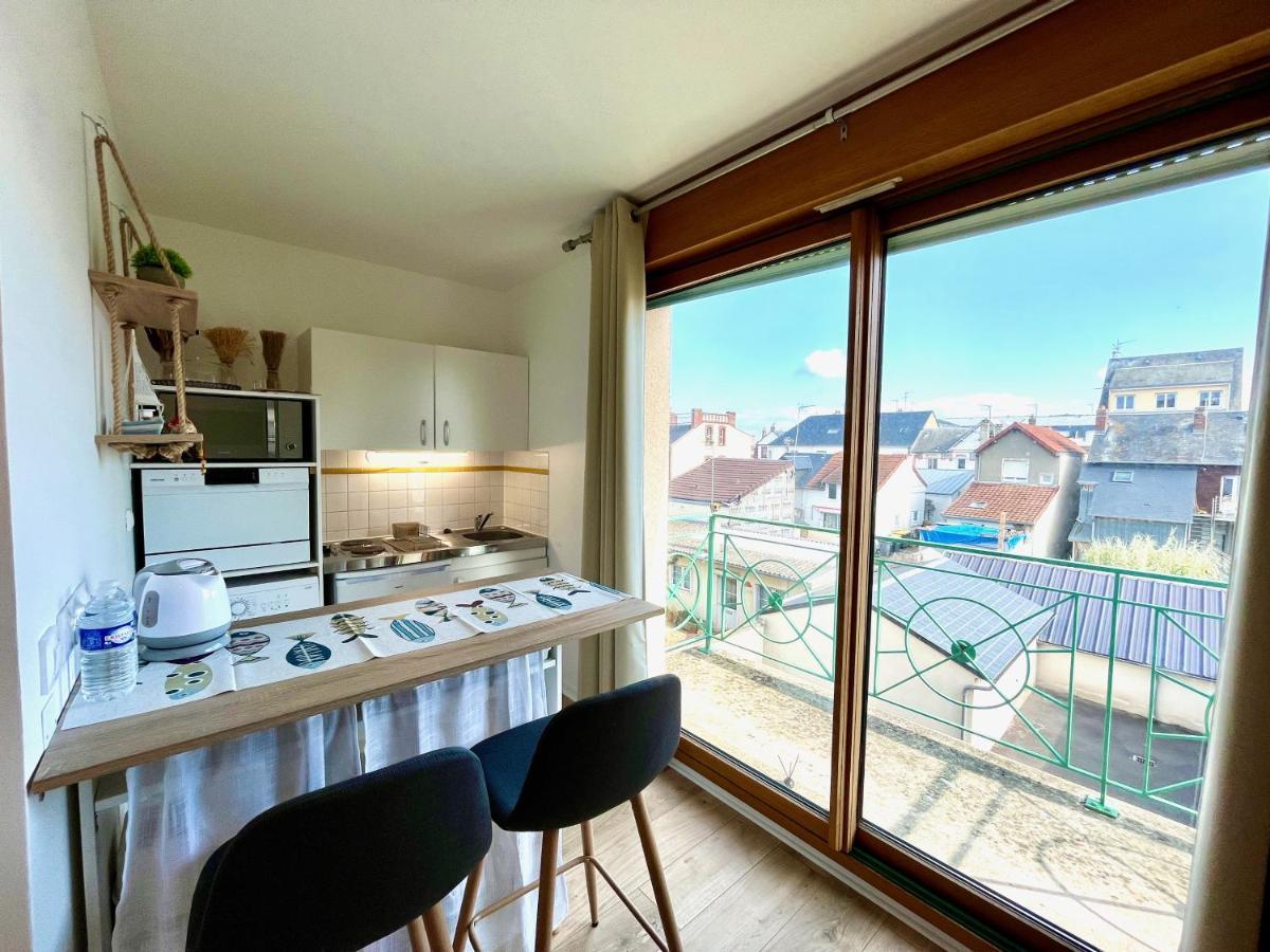 Salm, Coquet Studio Avec Balcon Ouistreham Luaran gambar
